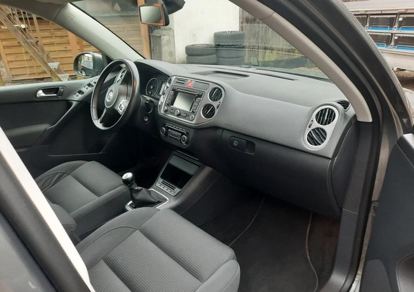 Volkswagen Tiguan cena 35900 przebieg: 208000, rok produkcji 2011 z Olsztyn małe 79